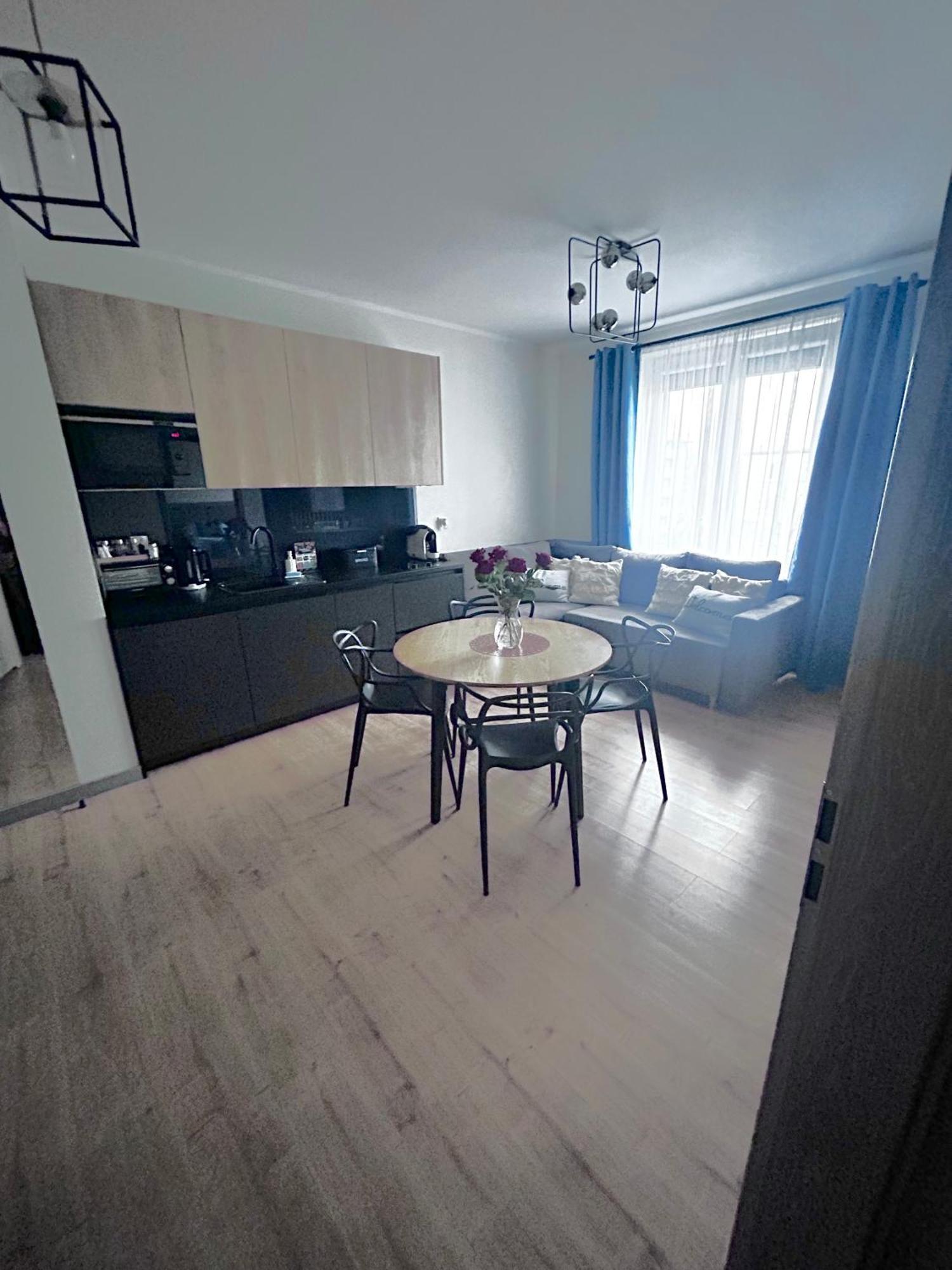 Walczaka Nr 45-miejsce Parkingowe Apartment *